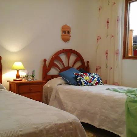 House With 3 Bedrooms In El Golfo, Lanzarote, With Terrace And Wifi Near The Apartment